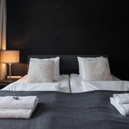 Arctic Apartment *
